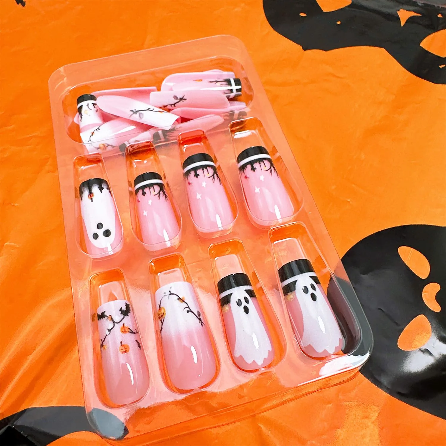 24pcs Halloween Press On Nails Medium Coffin French Tip Gel False Nails with Designs Horror Ghost Pumpkin Glue on Nails French Full Cover Stick on Nails for Women Holiday Nail Decoration
