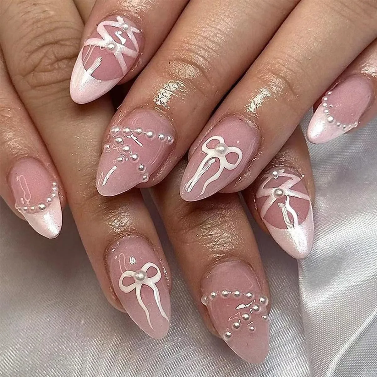 Light Pink French Tip Press on Nails Short Almond Fake Nails Glossy Full Cover Acrylic Nails Pearl Bow Cute Nails Gel Glue on Nails Nude Pink False Nails Stick on Nails for Women Girls 24Pcs