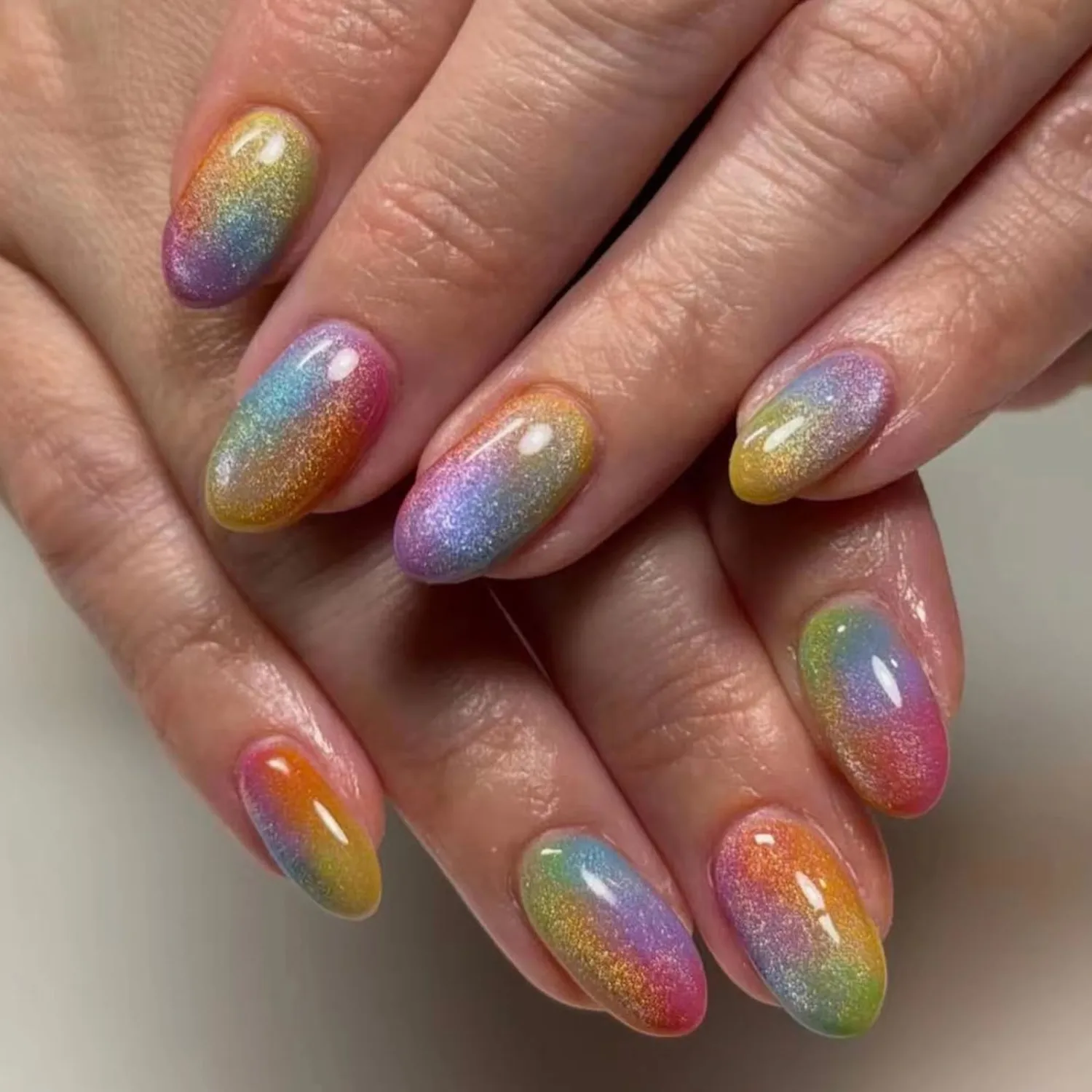 MISUD Press on Nails - Short Oval Fake Nails with Colorful Ombre, Acrylic Bling Cat Eye Design 24 pcs
