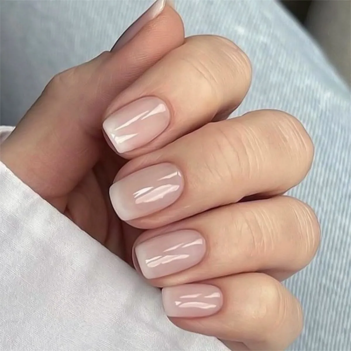 24Pcs Nude Press on Nails French Short Fake Nails Full Cover Square Acrylic False Nails with Pink White Gradient Design Glossy Cute Artificial Glue on Nail Natural Stick on Nails for Women
