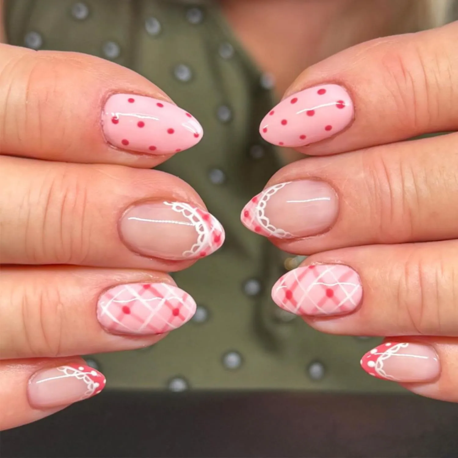 24Pcs Pink White Press on Nails Medium Almond Cute Polka Dot Checkered False Nails Lace Design French Tip Fake Nails Full Cover Acrylic Nail for Women Daily Manicure Decor