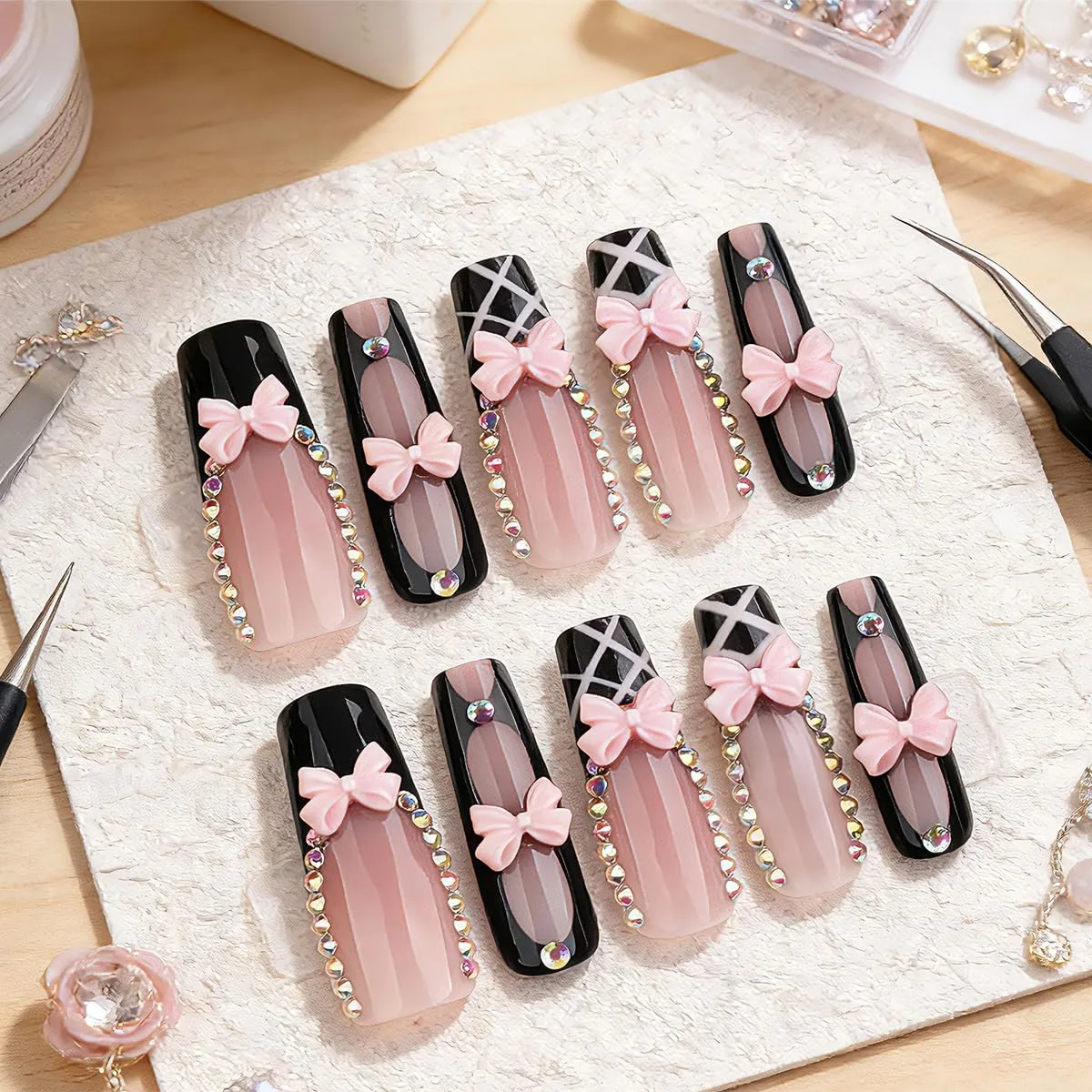 24Pcs Black Pink Press on Nails Long Square French Tip Fake Nails with Bow Charms Rhinestones Design Glossy Stick on Nails Full Cover Coffin Acrylic Nail for Women Party Daily Wear