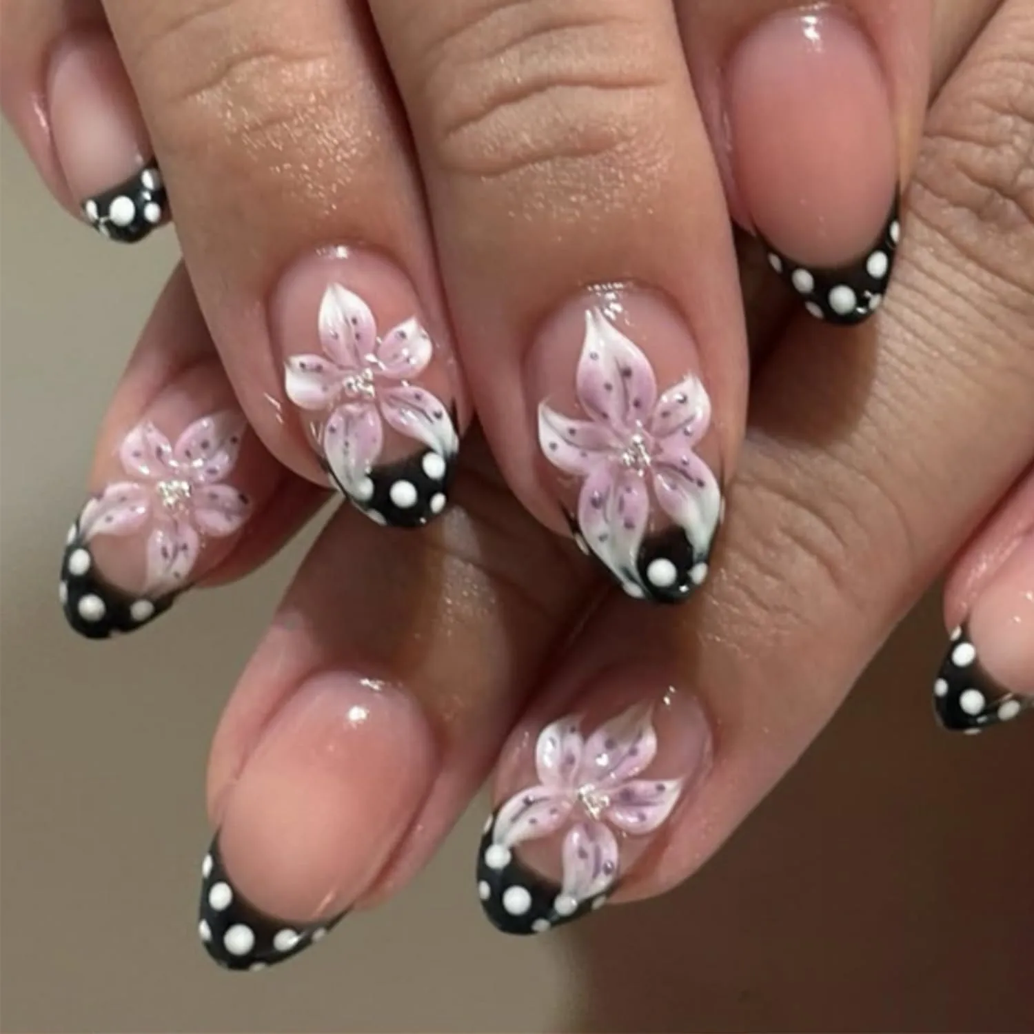 24Pcs Hibiscus Flower Press on Nails Short Almond Black French Tip Fake Nails with Cute Polka Dots Design Gradient Floral Full Cover Stick on Nails for Women Spring Summer Manicure Supplies