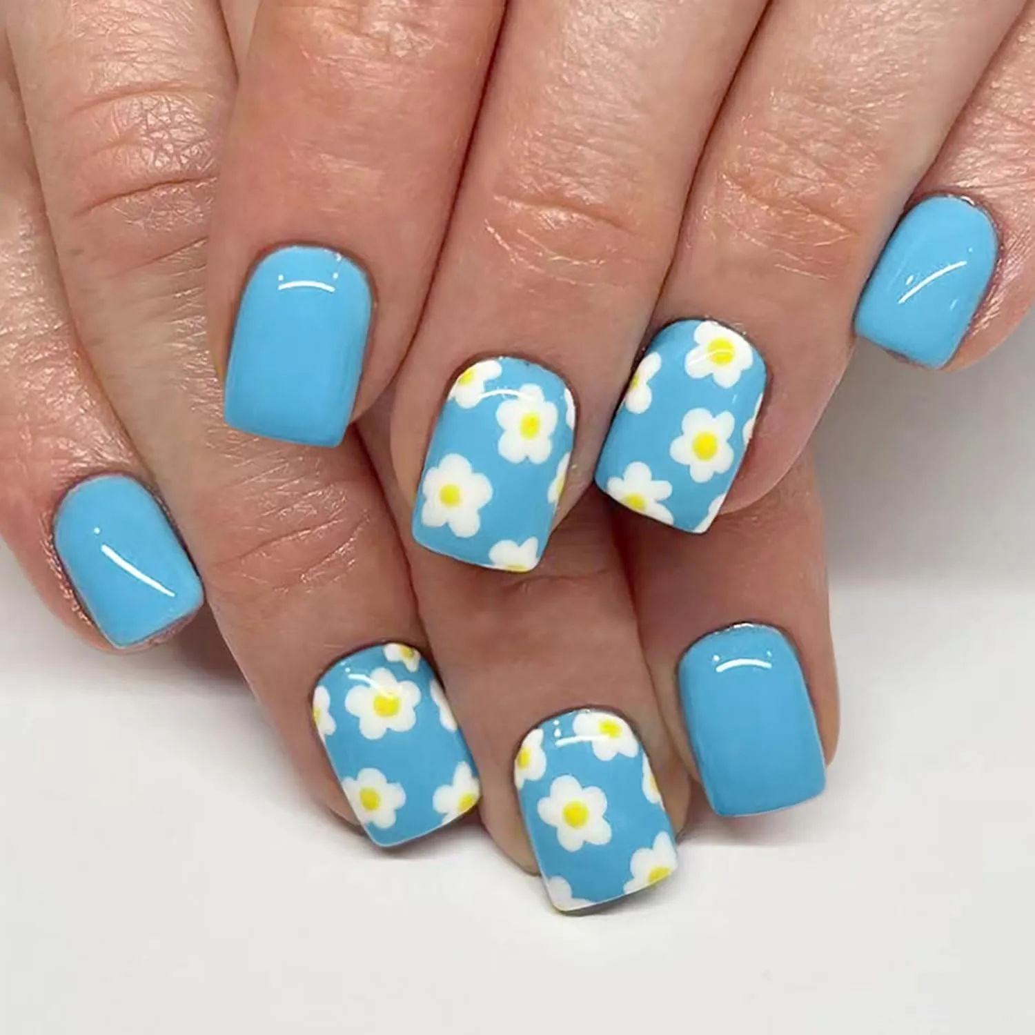 Spring Blue Press On Nails Short Square Fake Nails Full Cover False Nails With Flower Designs Acrylic Nail Press Ons Reusable Glue On Nail Glossy Stick On Nail For Women Manicure 24Pcs
