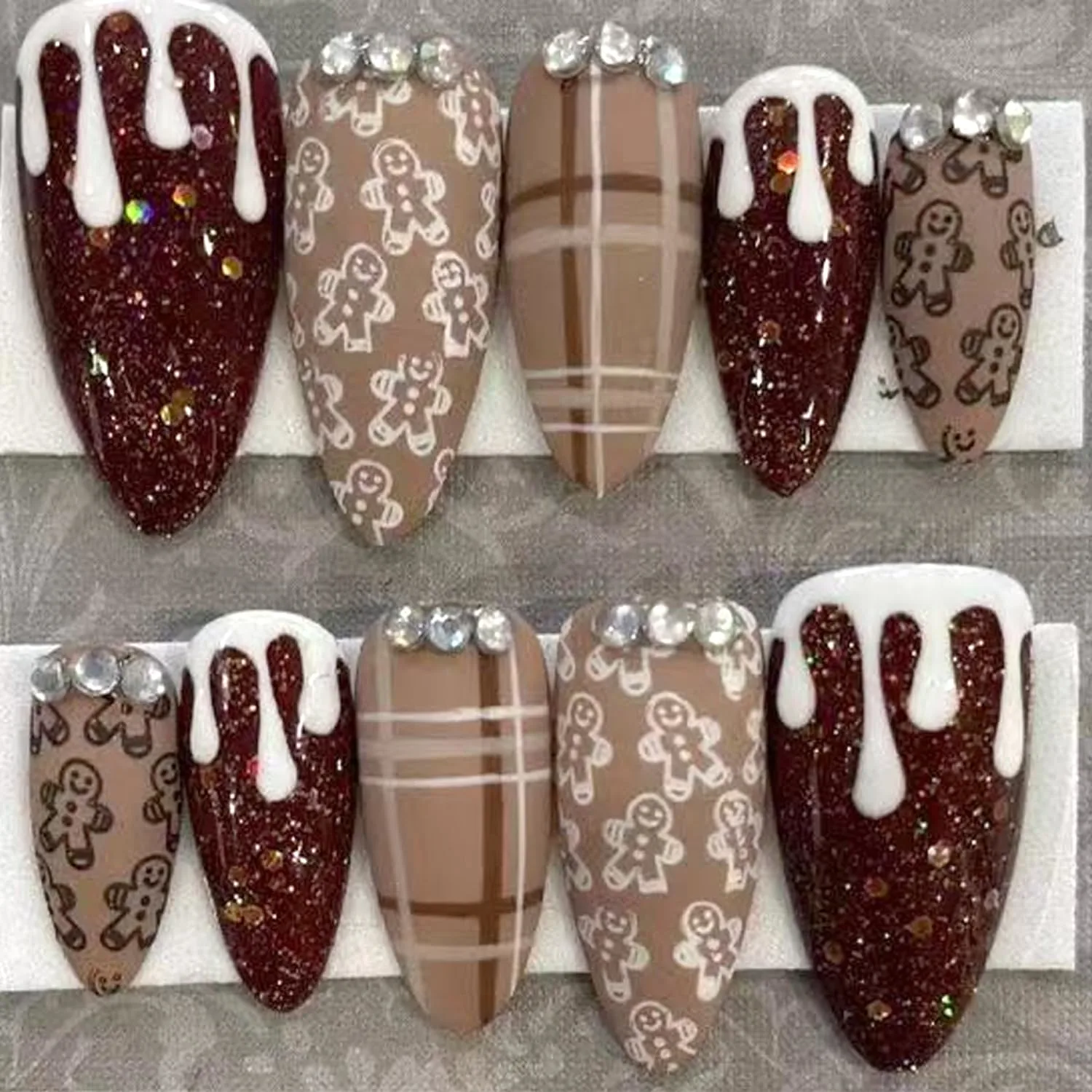 30Pcs Cute Gingerbread Man Press on Nails Medium Almond Fake Nails Cute Christmas False Nails 3D Rhinestones Design Stick on Nail Brown Stripes Artificial Nails Wine Red Glitter Nail for Women