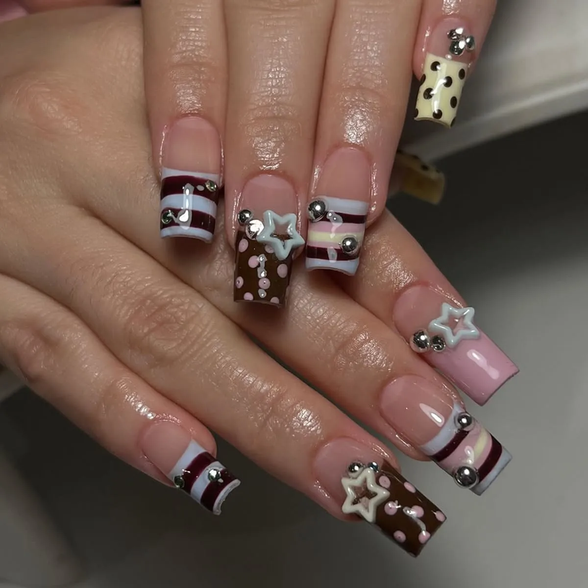 Press on Nails French Tip, Handmade Acrylic Press on French Tip Nails with Flower Designs，Long Square Nail Press Ons for Women 24pcs