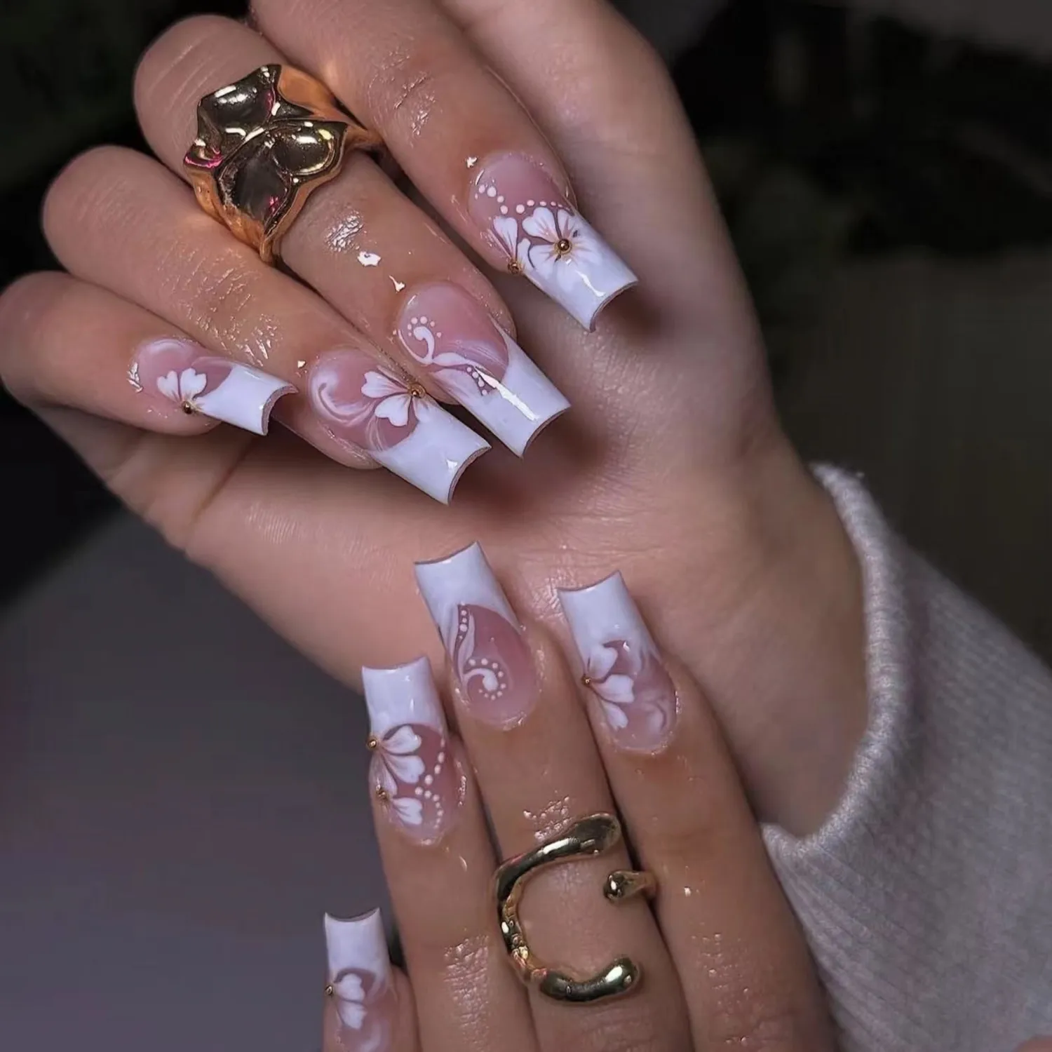 MERVF Press on Nails Long Square White French Tip Fake Nails Glue ons Wedding Acrylic Flower Design Glossy 24pcs