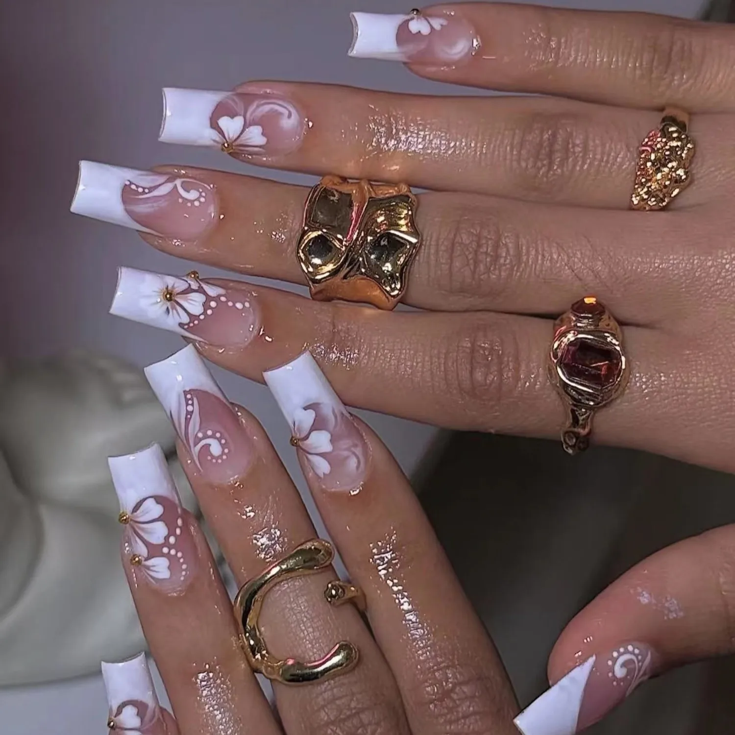 MERVF Press on Nails Long Square White French Tip Fake Nails Glue ons Wedding Acrylic Flower Design Glossy 24pcs