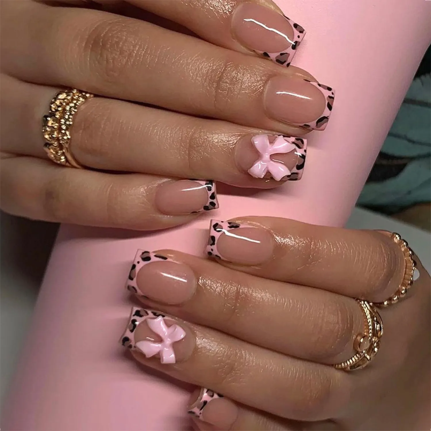 Leopard French Tip Press on Nails Short Square Acrylic Nails Press ons Cute Nude Glue on Fake Nail with 3D Pink Bow Designs Reusable Artificial Stick on False Nail for Women and Girls