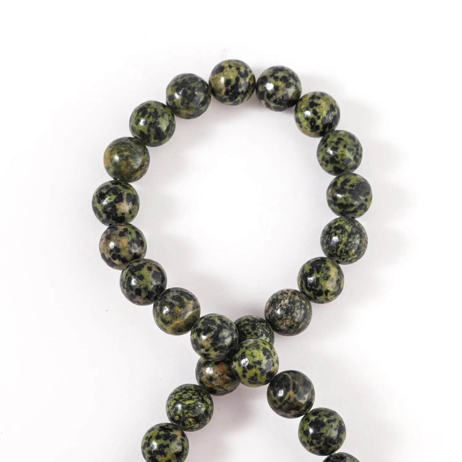 100Pcs Natural Stone 10mm Chlorite Schist Stone Round Loose Gemstone Energy Healing Beads Hole Size 1mm DIY Smooth Beads for Bracelet Necklace Earrings Jewelry Making