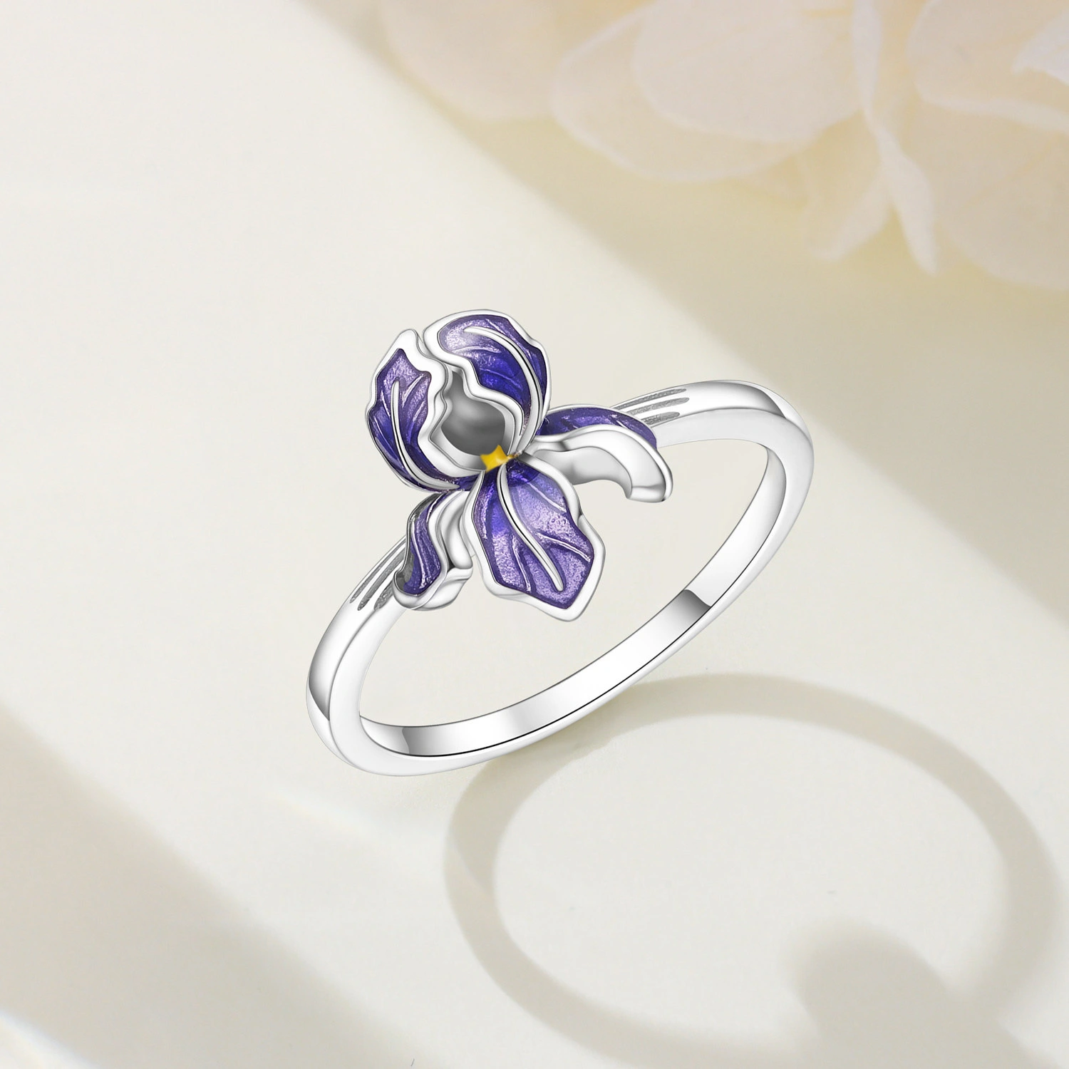 Iris Flower High End Fashionable Ring