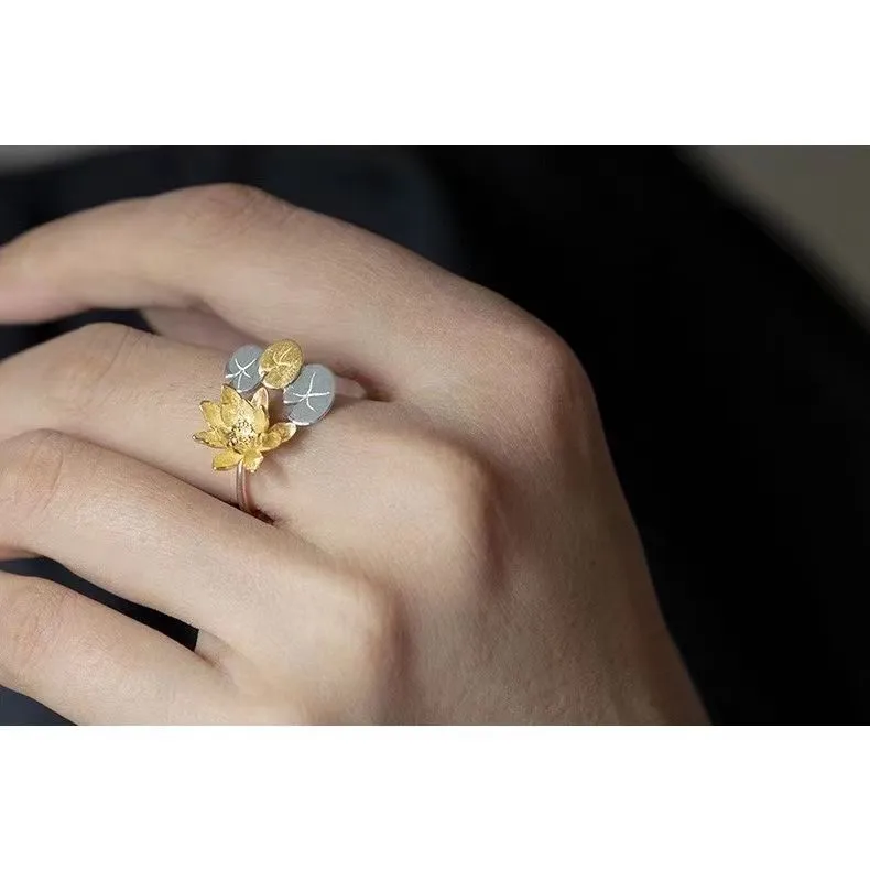 Simple And Stylish Water Lily Ring With An Adjustable Opening