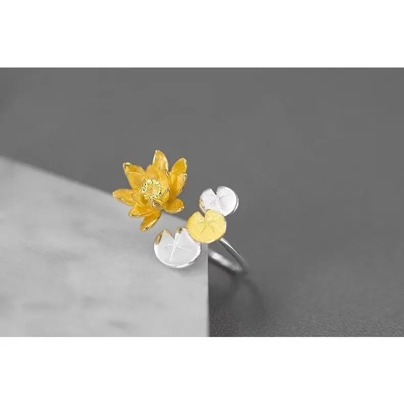 Simple And Stylish Water Lily Ring With An Adjustable Opening