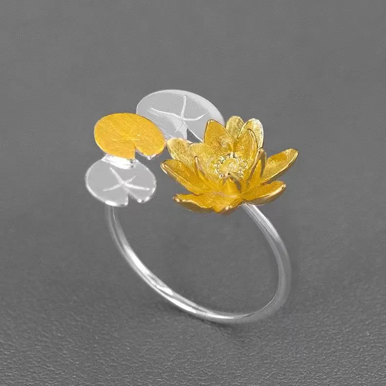 Simple And Stylish Water Lily Ring With An Adjustable Opening