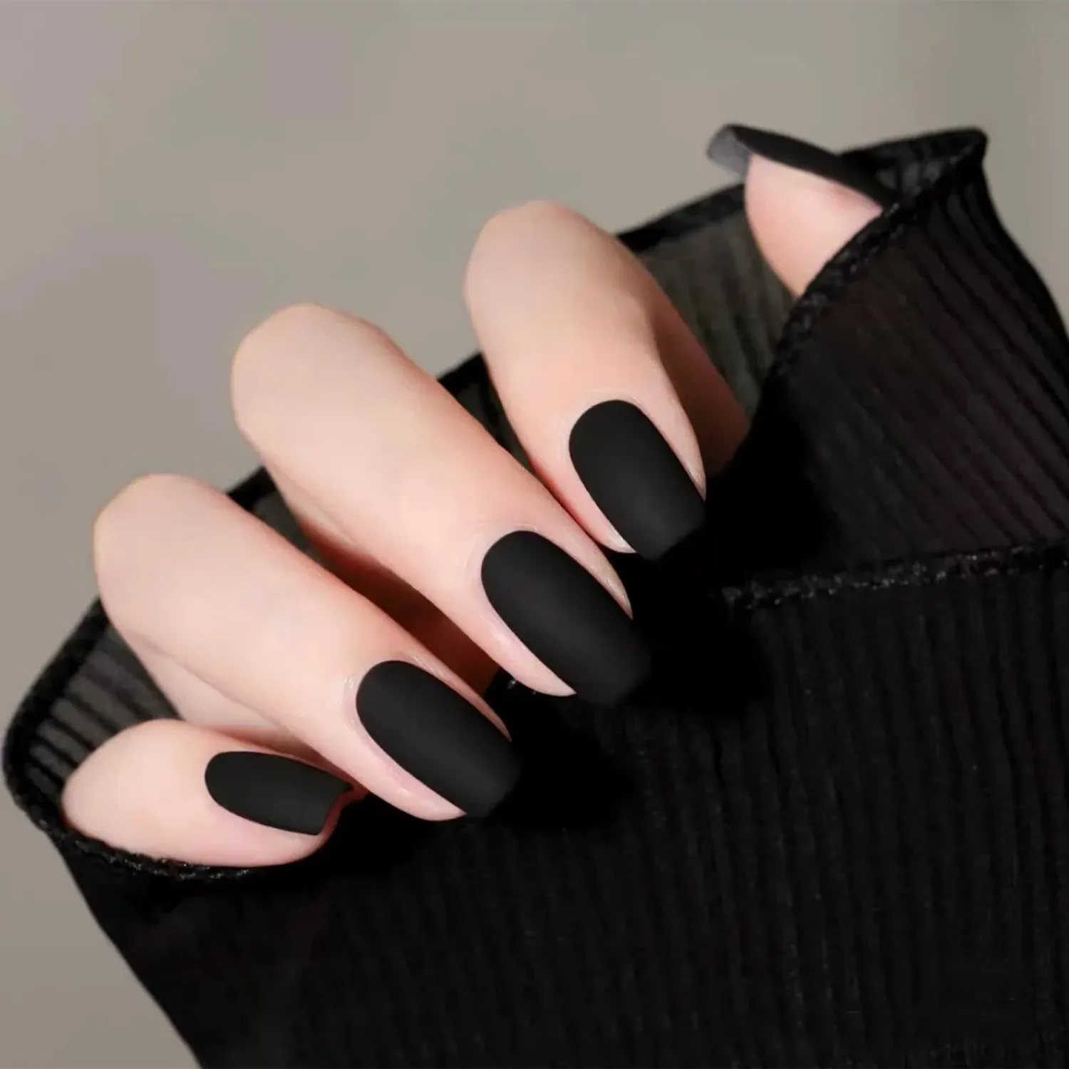COSMOO Black Matte Nail Polish,Quick Dry Nail Lacquer for Nail Art Varnish,Mist Effect Matte Finish Velvet Air Dry Nail Polish-10ml (Black,0.34 fl oz)