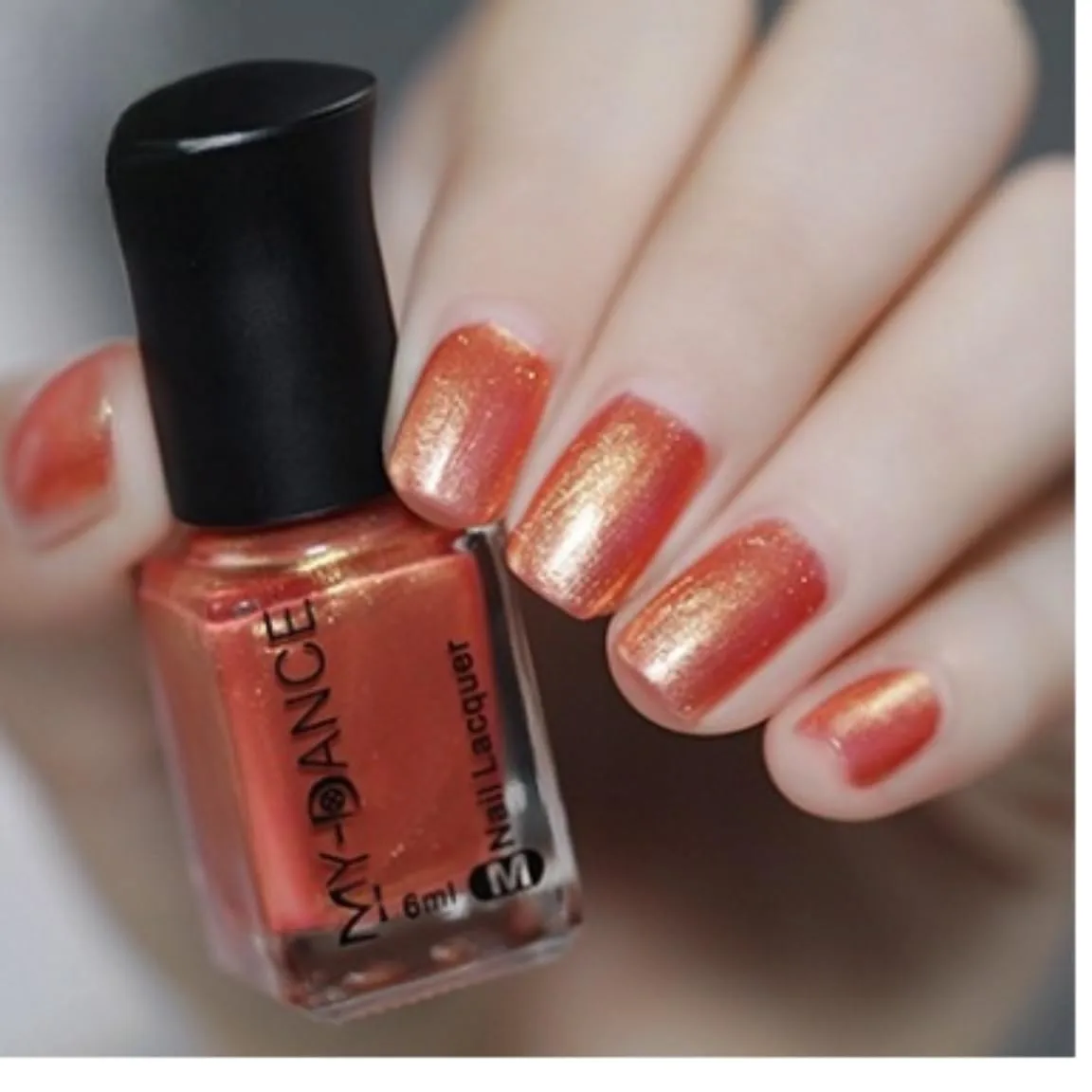 Pearl Shimmer Coral Orange Nail Polish, Long Lasting Quick Dry Nail Lacquer, Shiny Nail Art Polish Air Fast Drying DIY Manicure for Women (010, 6ml)