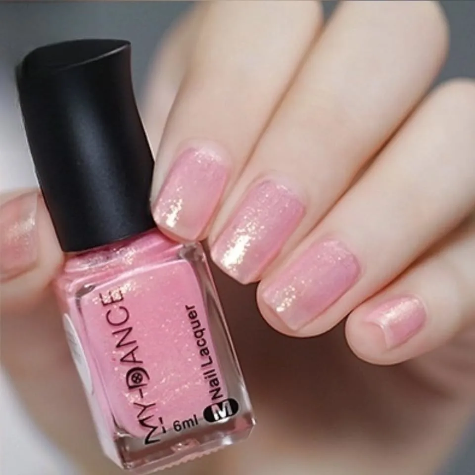 Sheer Pearl Pink Nail Polish, Long Lasting Quick Dry Nude Pink Nail Lacquer, Shiny Shimmer Glitter Baby Pink Nail Art Polish Air Fast Drying DIY Manicure for Women (009, 6ml)