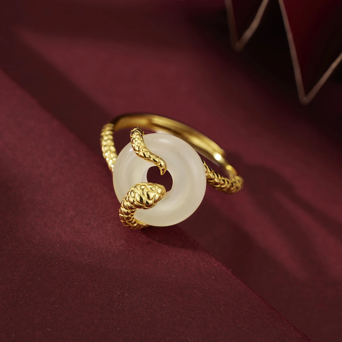 S925 Sterling Silver New Chinese Style Snake Wrapped Jade Safety Buckle Ring, Donut High Ice Chalcedony Zodiac Snake Ring For Women