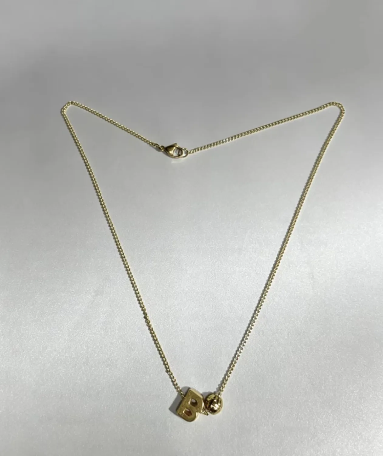 Fashionable Sports Necklace Featuring The 26 Letters Of The European And American Alphabets
