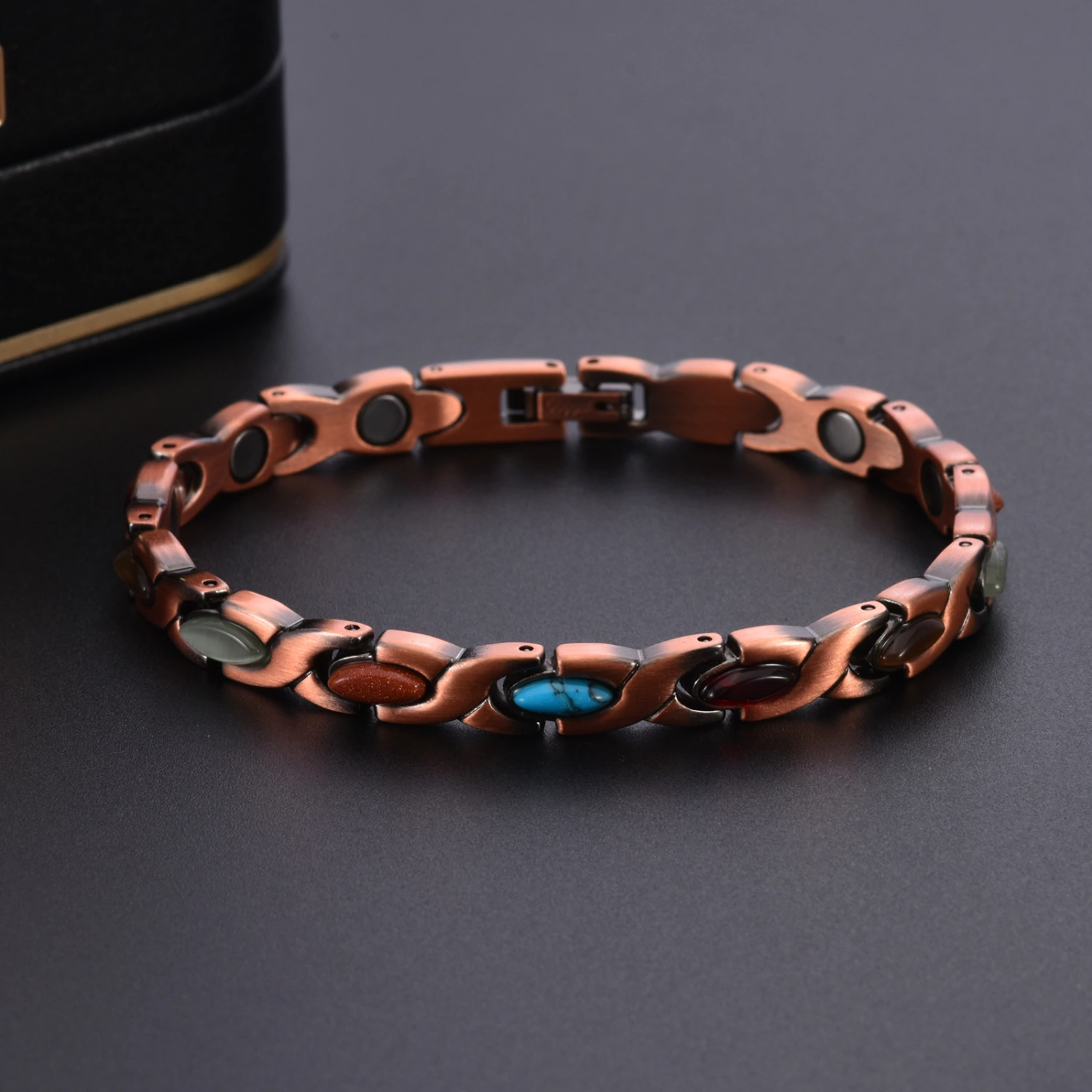 Retro Alloy Bracelet In The Shape Of A Small Fish