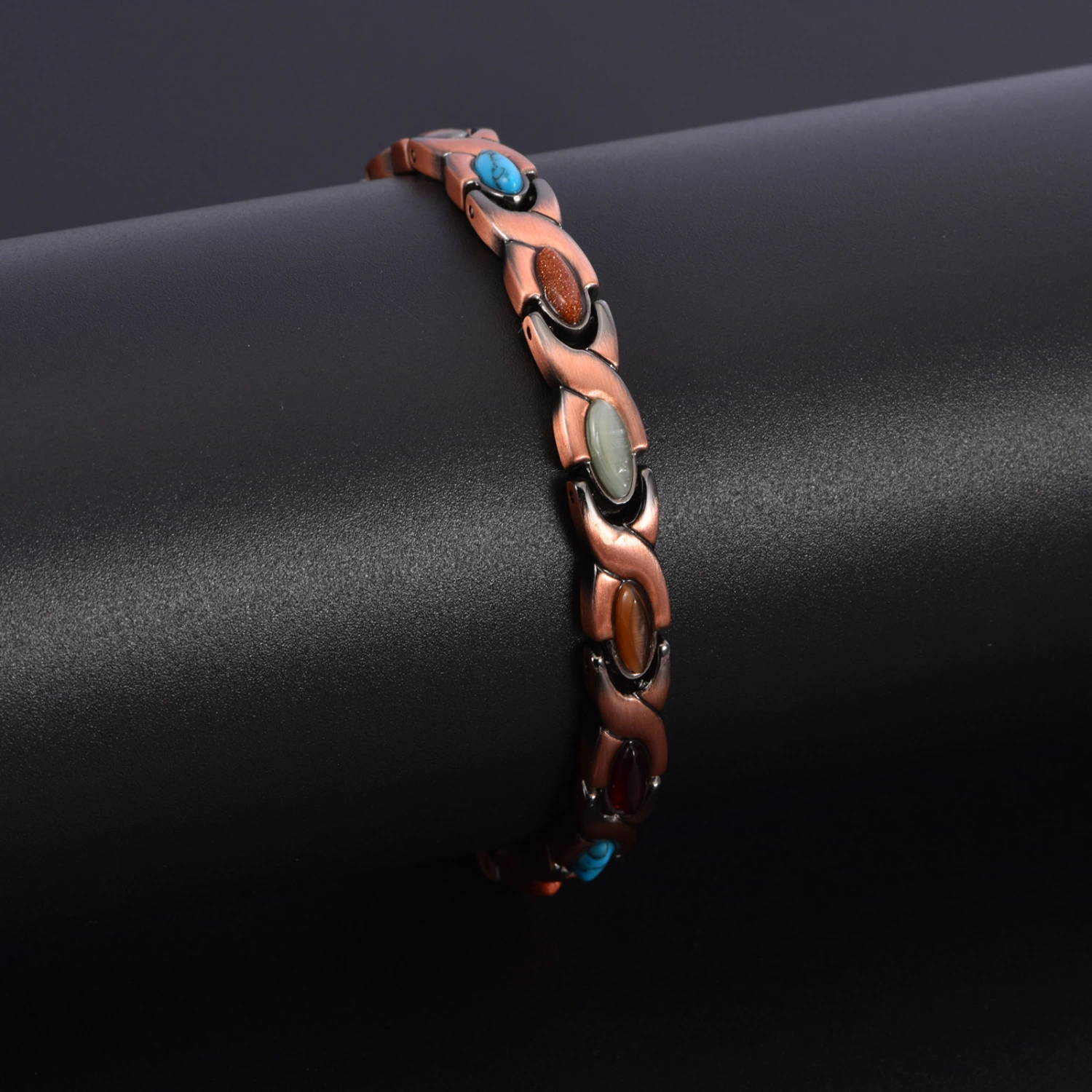 Retro Alloy Bracelet In The Shape Of A Small Fish