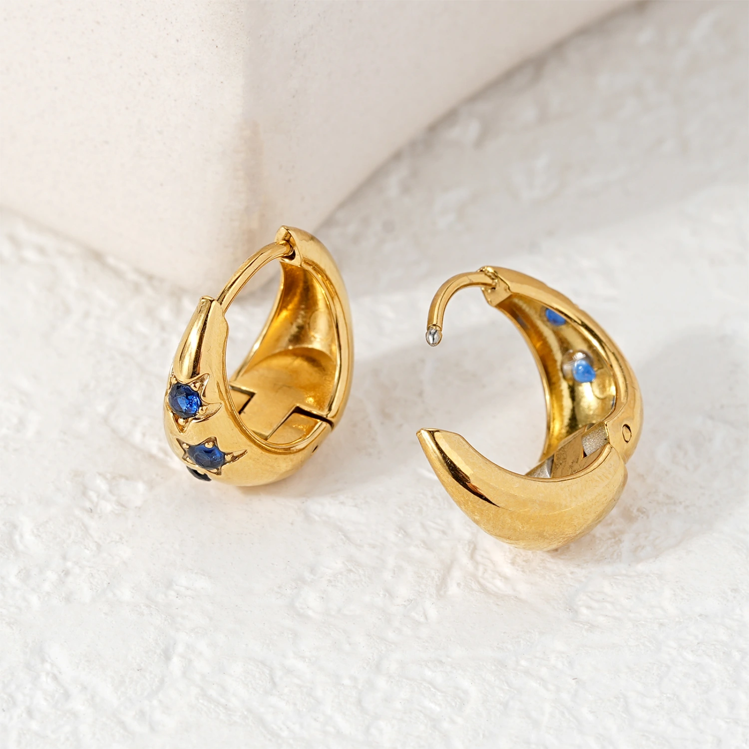 Fashionable Stainless Steel Earrings Inlaid With Blue Zircons