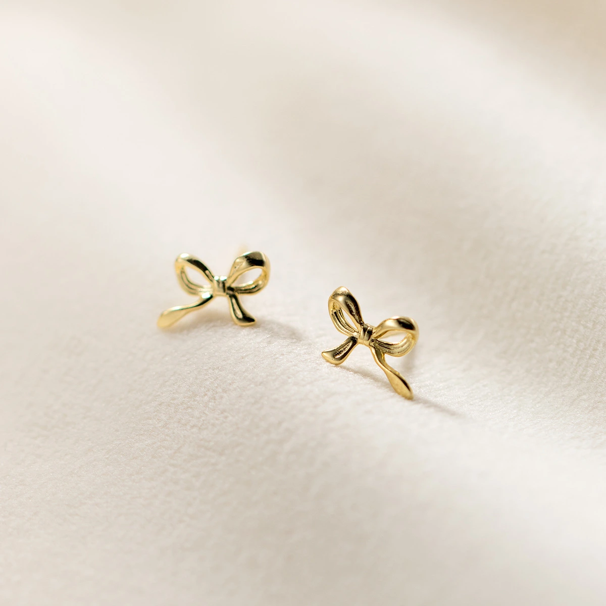 Naran S925 Silver Glossy Bow Stud Earrings Korean Style Special Interest Light Luxury Sleeping No Need To Take Off Ear Rings M01851