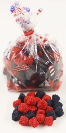 Scott's Cakes Strawberries & Blueberries in a 8 oz. Nautical Bag