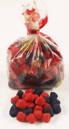 Scott's Cakes Strawberries & Blueberries in a 8 oz. Multi Heart Bag