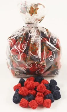 Scott's Cakes Strawberries & Blueberries in a 8 oz. Gingerbread Man Bag