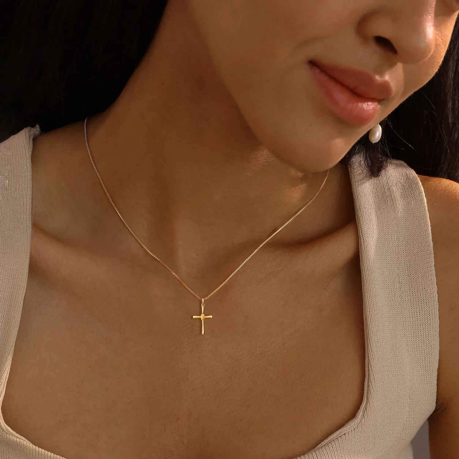 Gold Cross Necklaces For Women,Dainty Birthstone Necklace 14K Gold Plated Cute Cross Pendant Necklaces For Women Trendy Statement Pendant Necklace Fashion Womens Jewelry