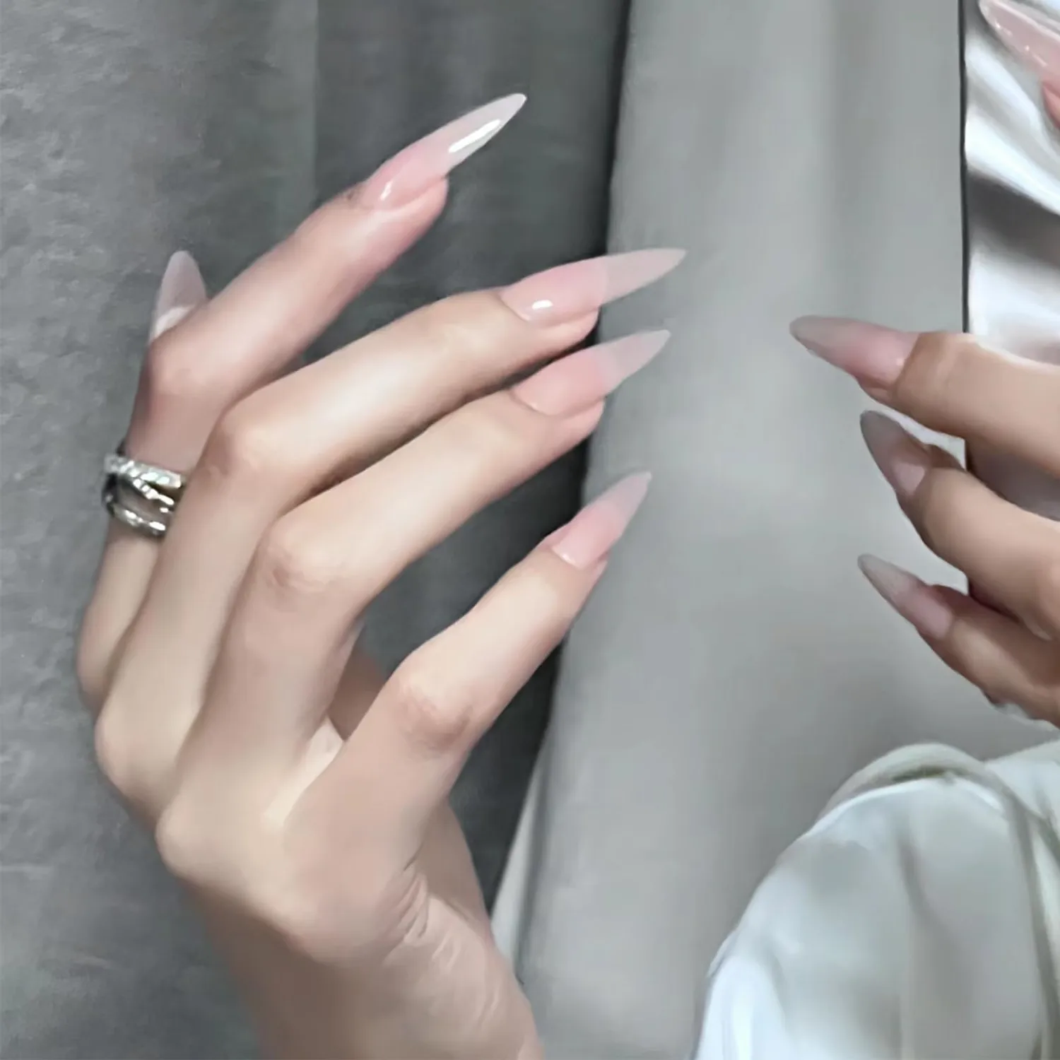 24pcs Stiletto Press-on Nails - Long, Glossy Light Pink, Solid Color Design, Stick-on Fake Nails with Gel Glue for Coquette Women & Girls
