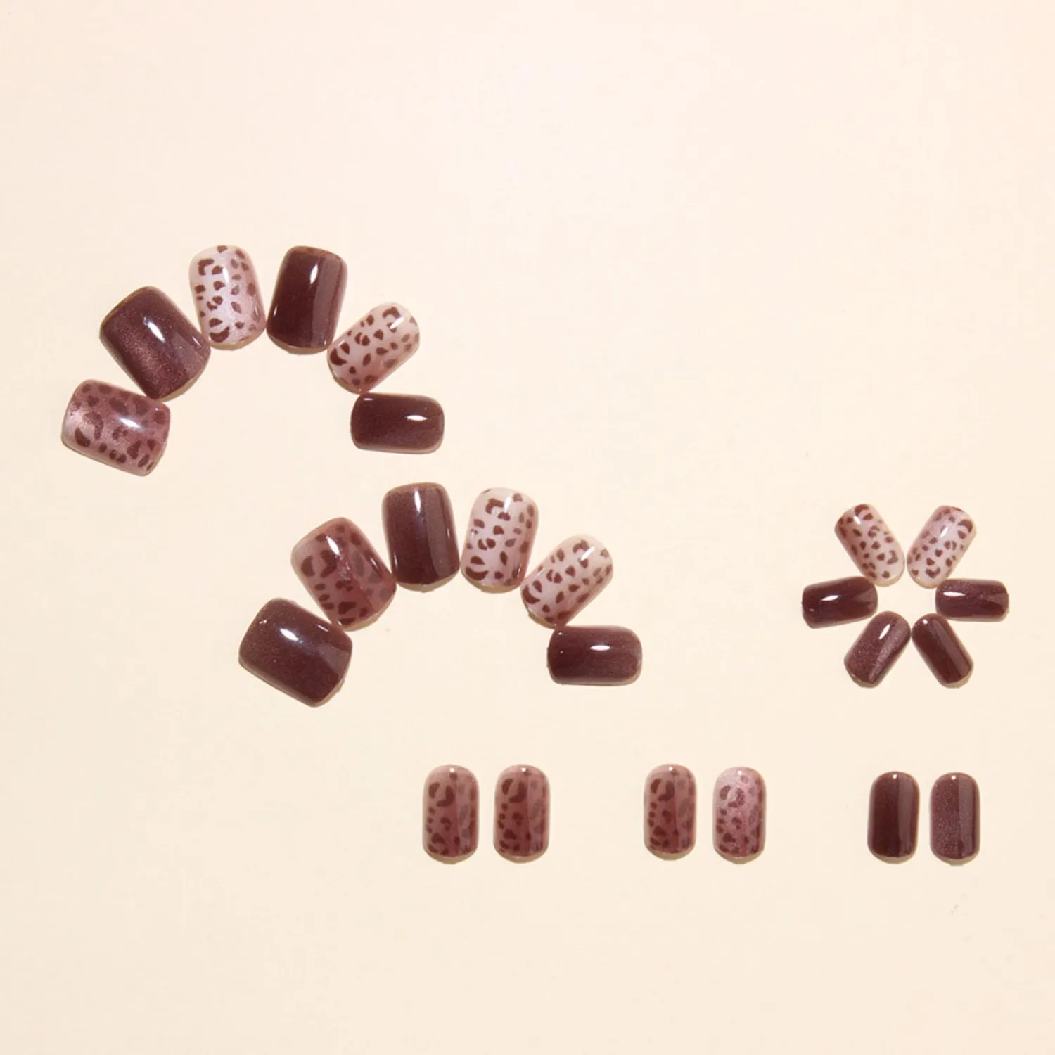 Fall Press on Nails Short Square Fake Nails with Leopard Cat Eye Designs Glossy Nails Press ons Brown Glue on Nails Full Cover Acrylic Nails Autumn Stick on Nails for Women 24Pcs