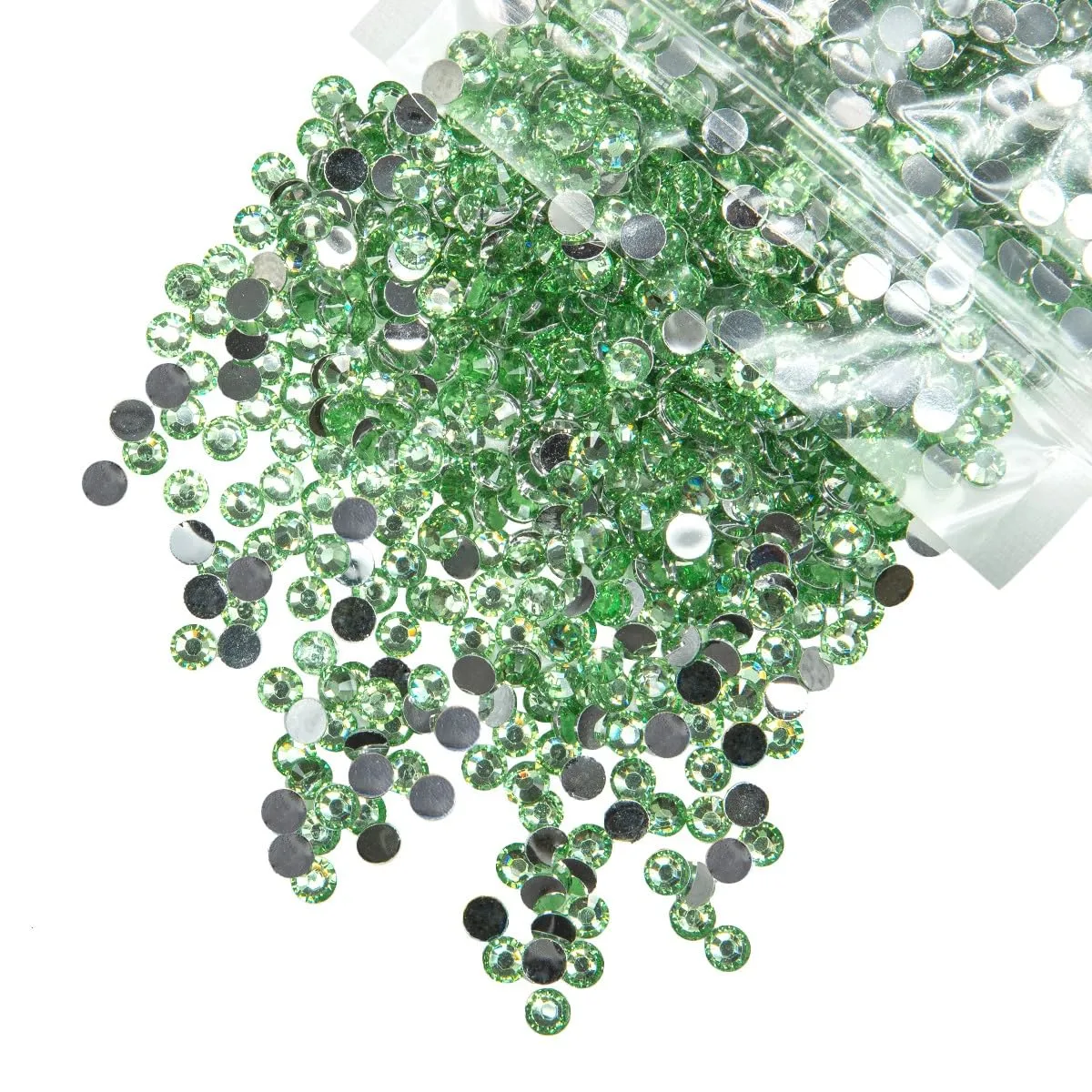 qiipii 620PCS 6mm Light Green Resin Crystal Rhinestones for Crafting Grass Green Flatback Rhinestones Bulk SS30 Stones Diamonds Crystals Gems for Nails Face Eyes Makeup Mugs Tumblers DIY Crafts Decor