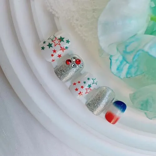 24Pcs Independence Day Press on Nails Short Square Fake Nails with Star Design Glossy Cute Pentagram Press on Gems Rhinestones Glitter Patriotic Acrylic Nails 4th of July False Nails for Women