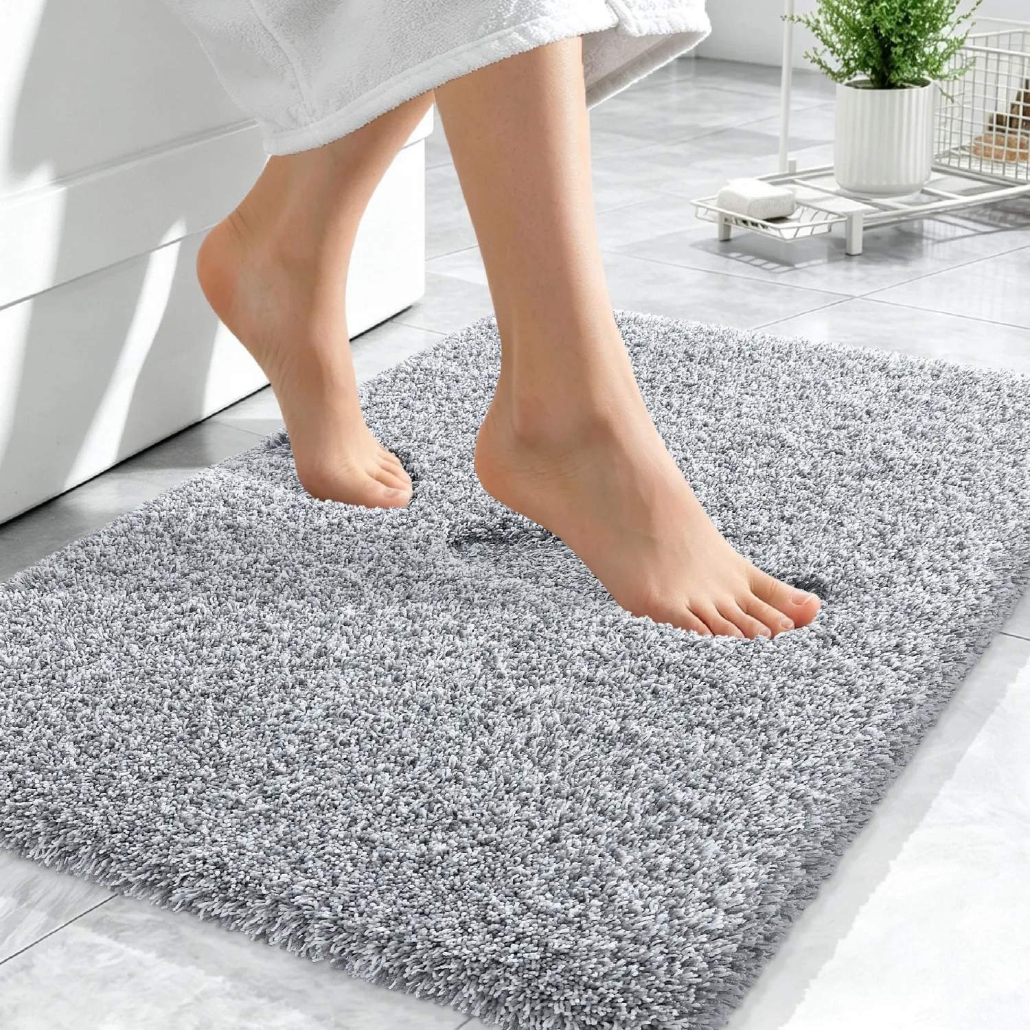 OLANLY Microfiber Bathroom Rugs 24x16, Quick Dry Bath Mat, Grey and White