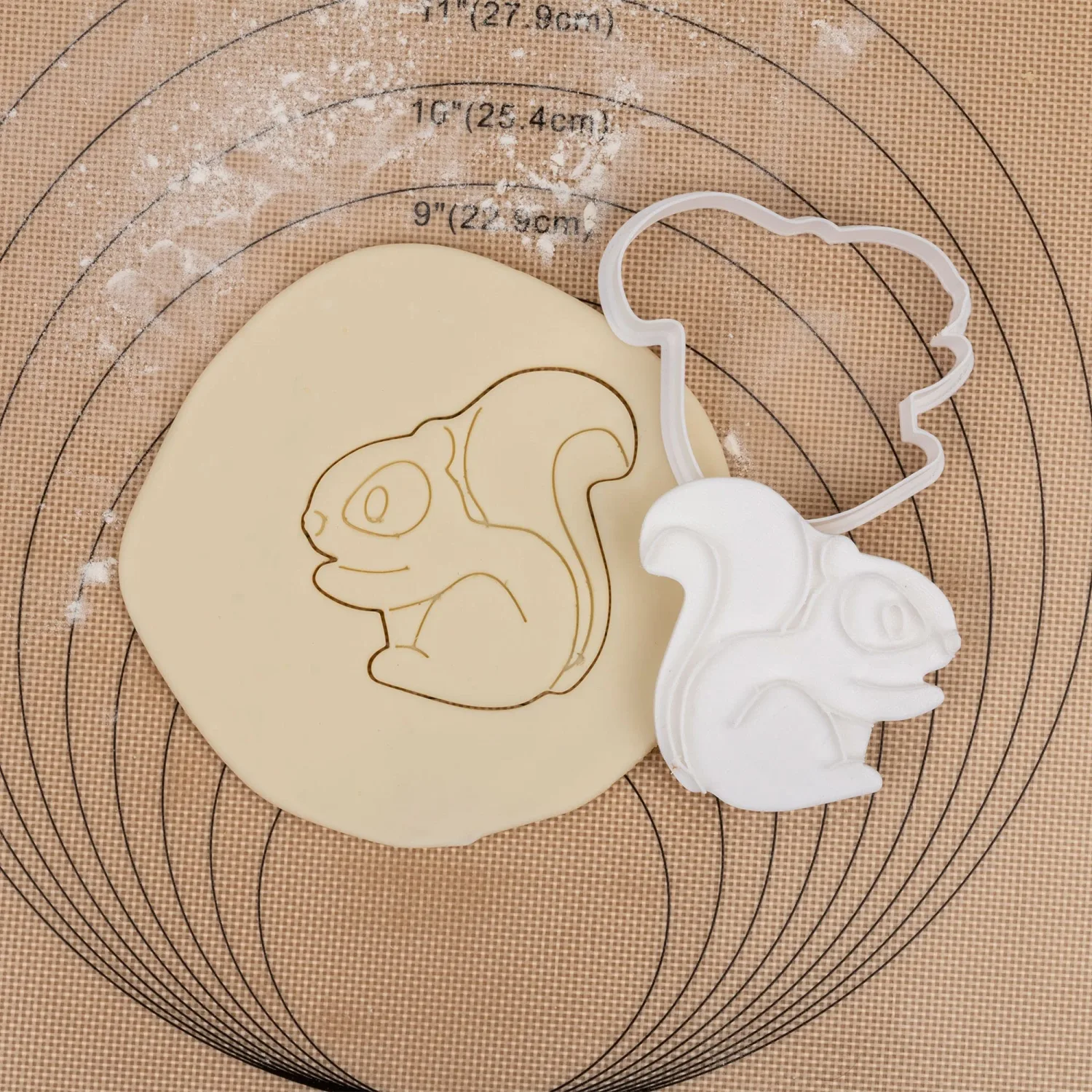 Thanksgiving Cookie Cutters Squirrel with Plunger Stamps Handle Baking Mold Gifts Holiday PLA Decorative Party 3.5" Kitchen Cake Supplies