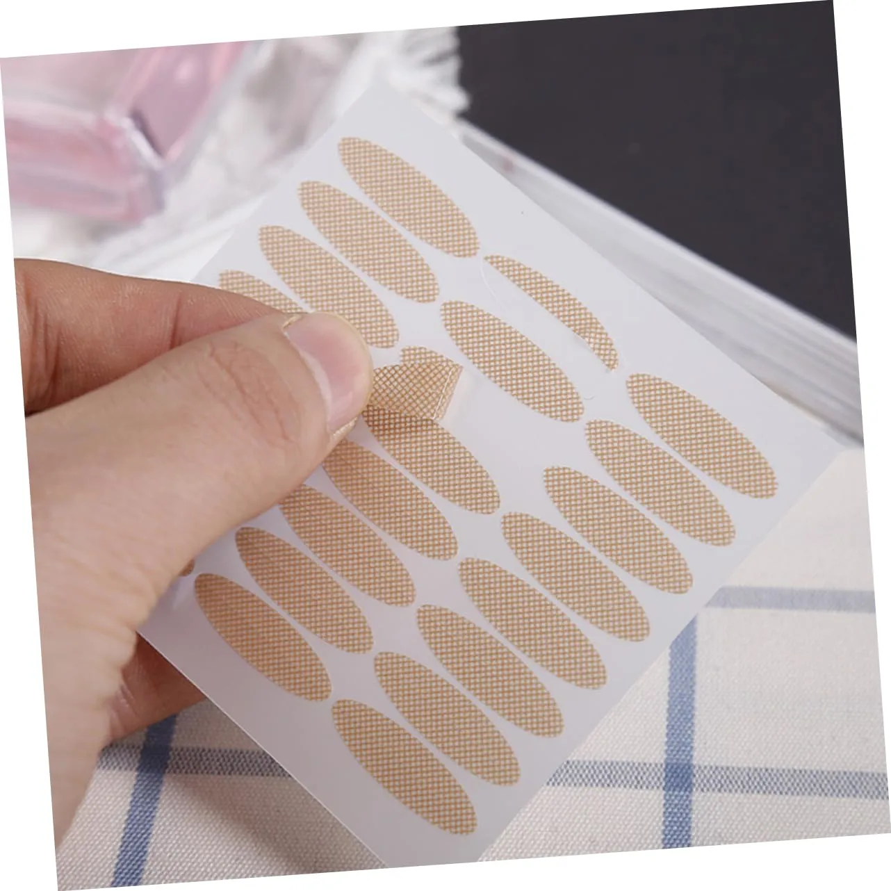 Superior Fabric Net Eyelid Tape Double Eyelid Sticker Invisible Eyelash Glue for Natural Eye Makeup