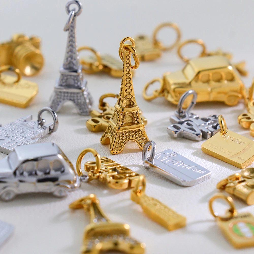 Creative Colosseum Stainless Steel Gold-Plated European And American Fashion Paris Eiffel Tower Pendant Wholesale Supply