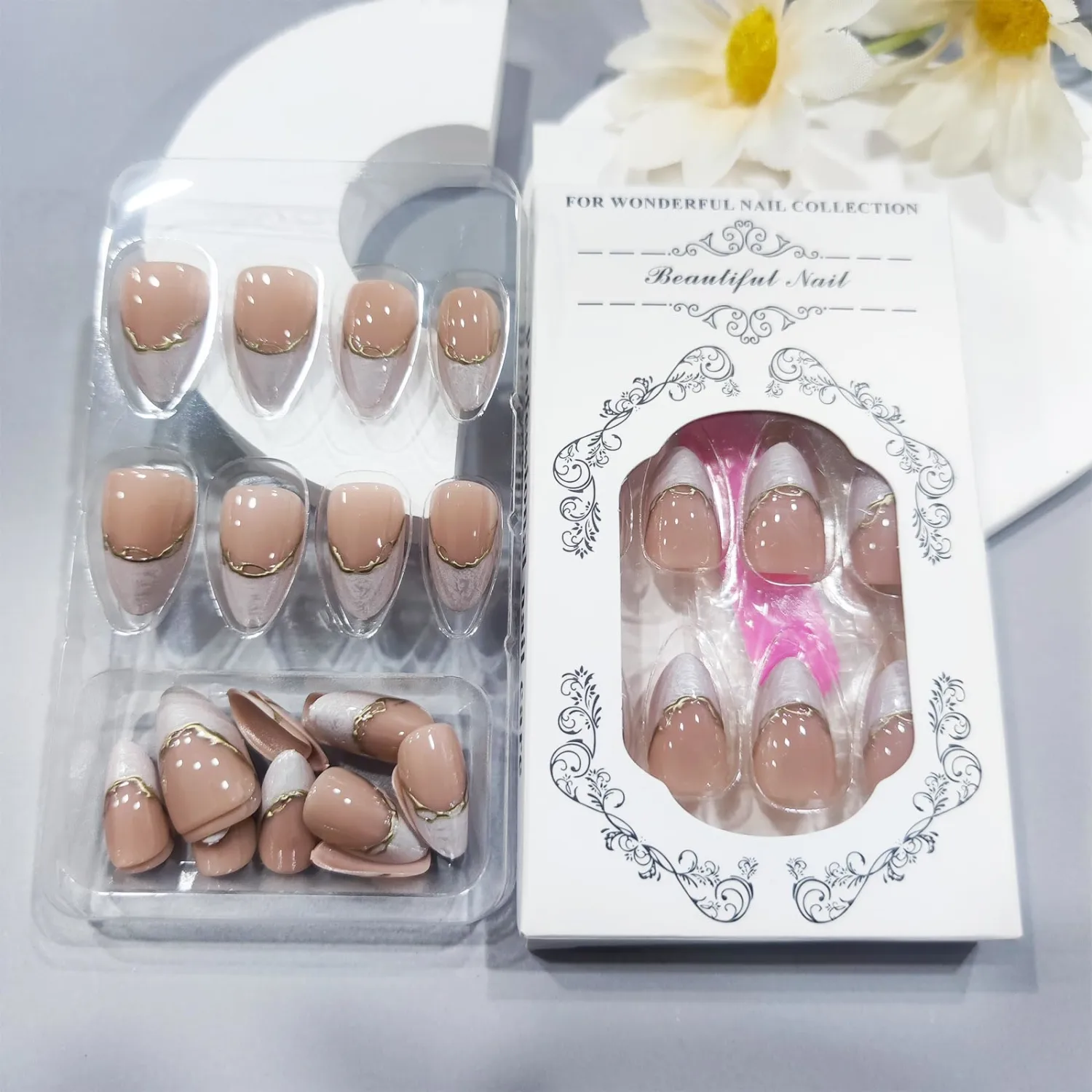 3D Gold Curve Press on Nails 24Pcs Irregular Lines Gel Glue on Fingernails Acrylic Full Cover Fake Nails Glossy Silver French Stick on Nail Sparkly Medium Almond False Nail for Holiday Manicure Art