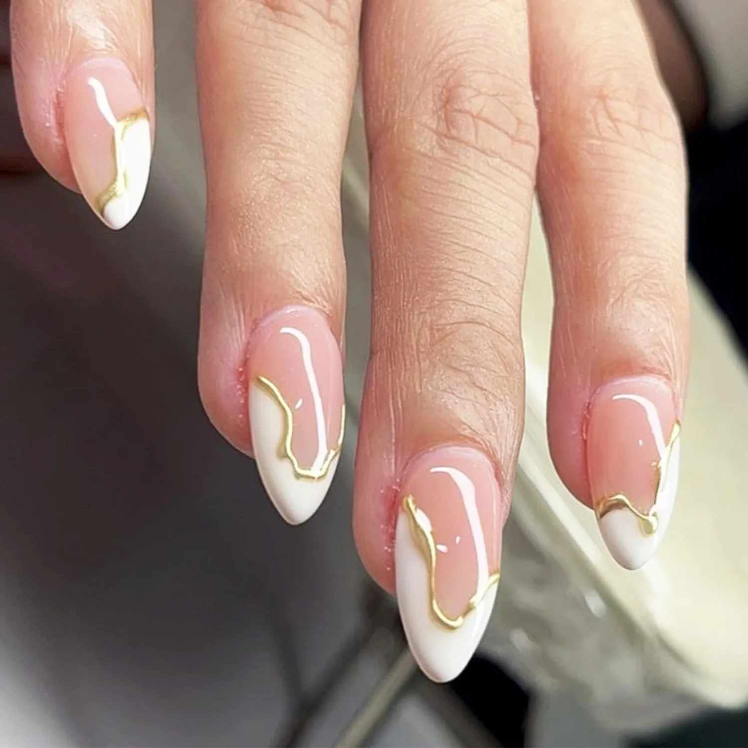 White French Tips Press on Nails 24Pcs 3D Curve Line Acrylic Full Cover Fake Nails Irregular Gel Glue on Fingernails Glossy Pink Medium Almond False Nail Curved Stick on Nail for Holiday Manicure Art
