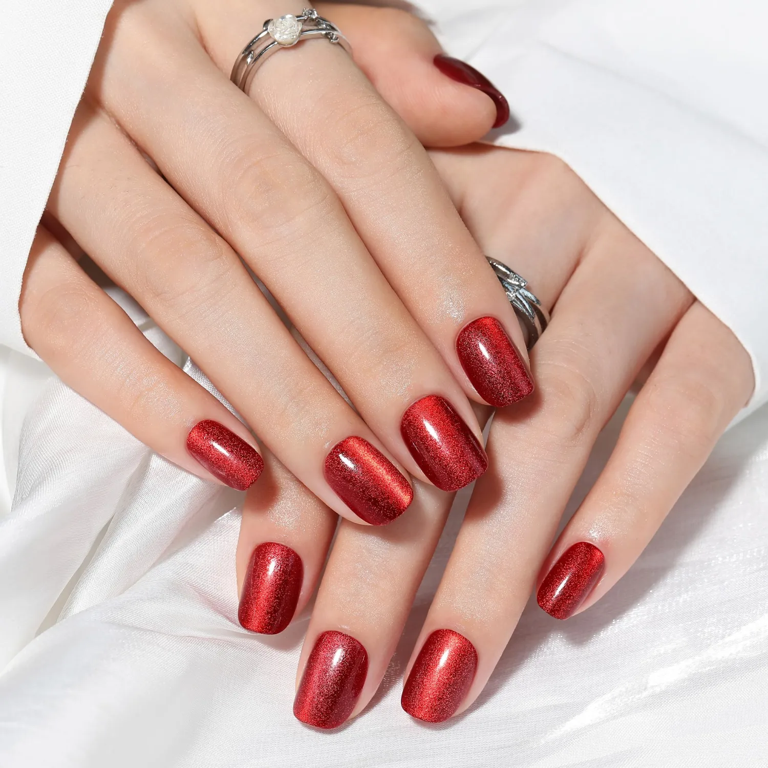 UNA GELLA Red Cat Eye Press on Nails Short Squoval Fall Fake Nails 32Pcs