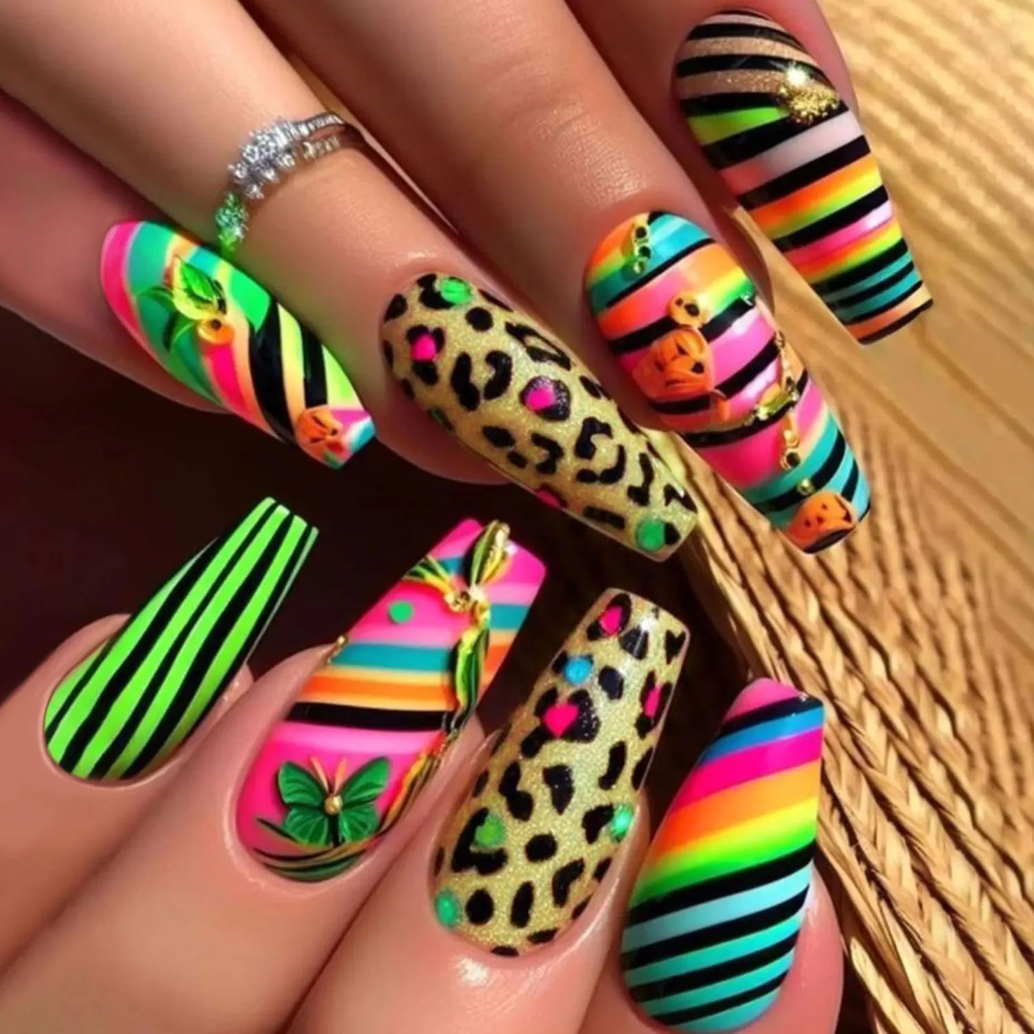 24Pcs Leopard Press On Nails Long Coffin Gel False Nails with Colored Stripes Design Tropical Acrylic Summer Glue On Artificial False Nails Full Cover Stick On Nails for Women